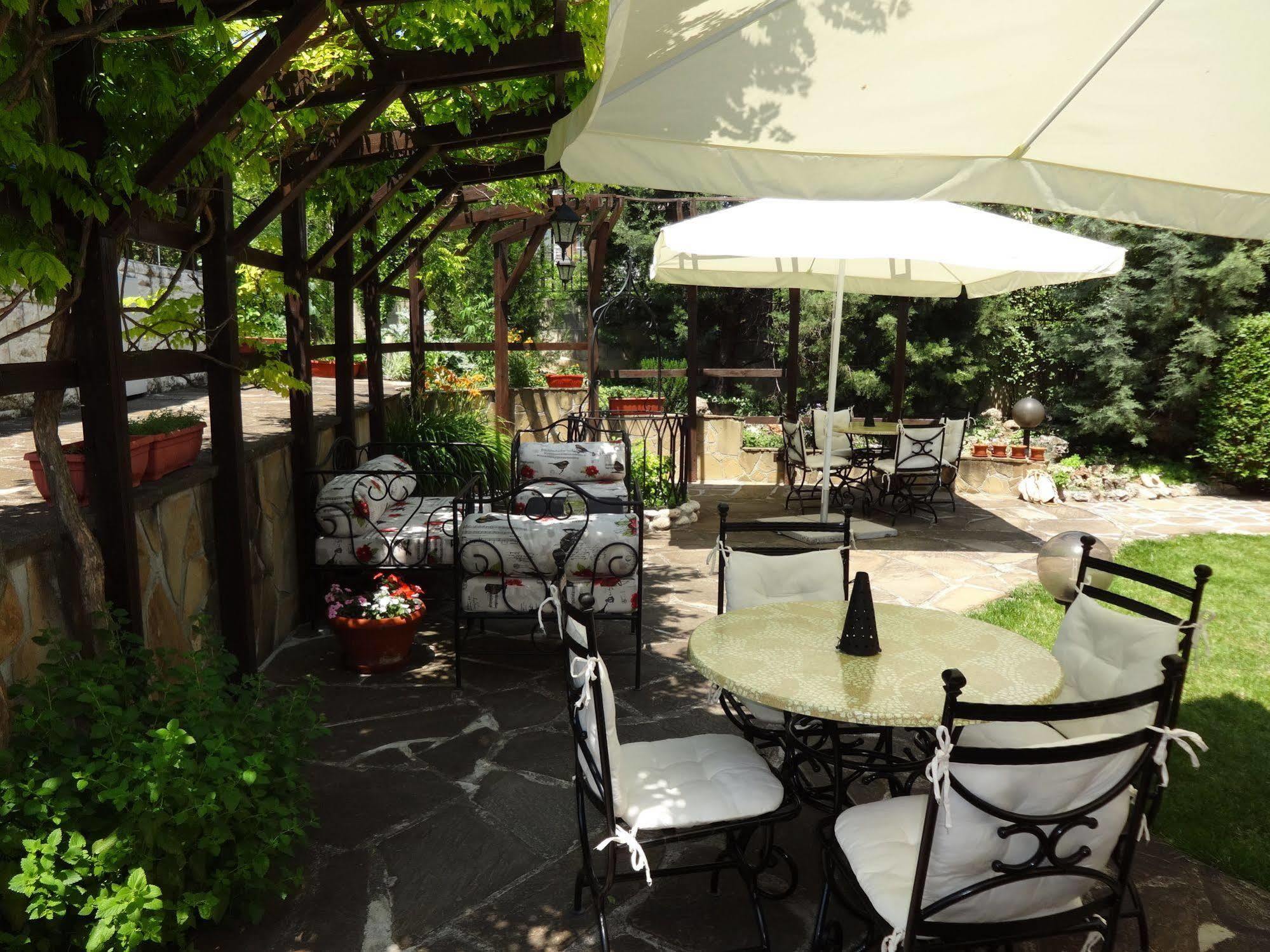 Motivi Hotel Saints Constantine and Helena Exterior photo